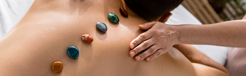 Massage lithothérapie des chakras